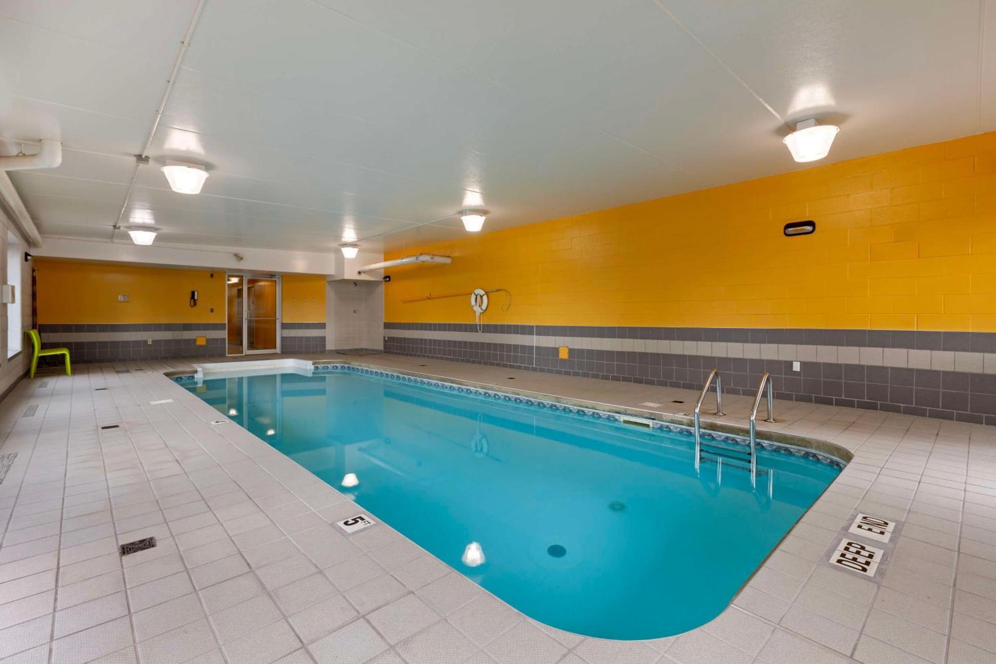 Best Western Милтън Екстериор снимка