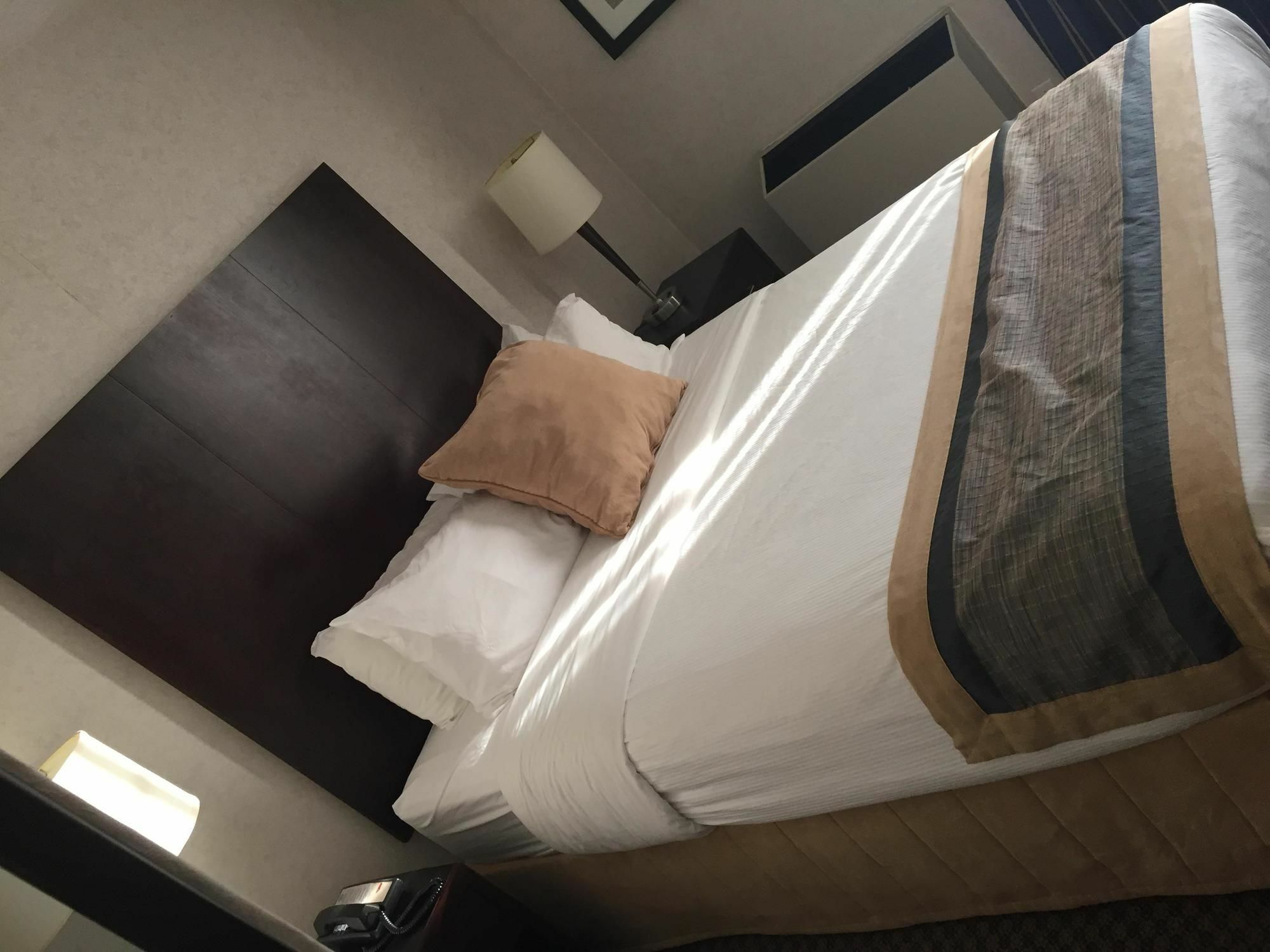 Best Western Милтън Екстериор снимка